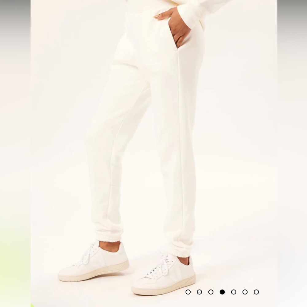 girlfriend collective ECRU classic jogger size medium